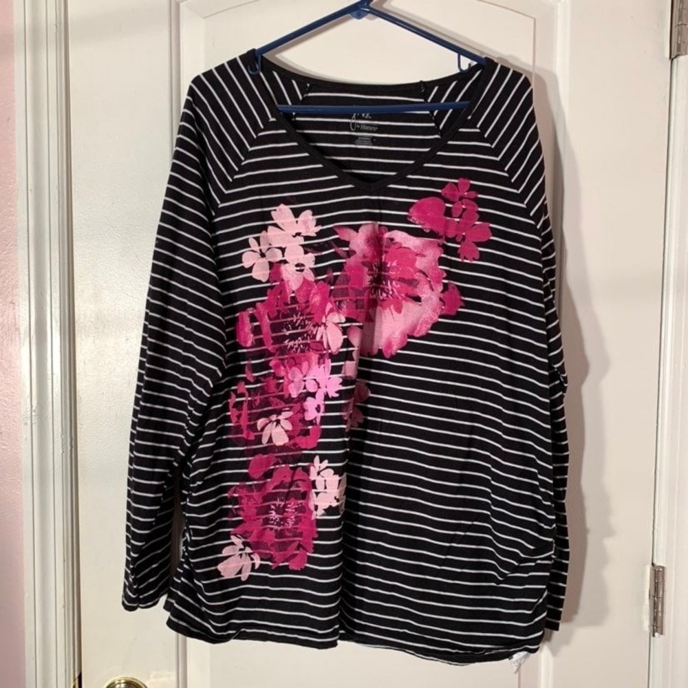 Just my size flowered shirt Black Sz 22/
